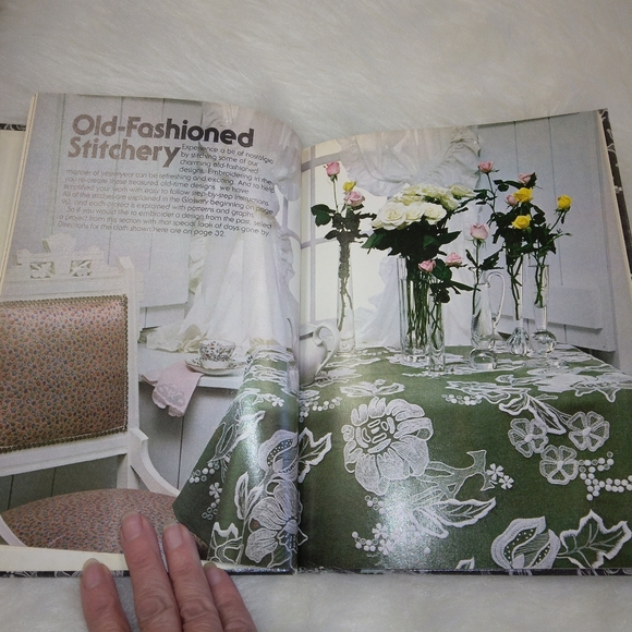 BOOK Better Homes and Gardens Embroidery, c. 1978 - Picture 4 of 8